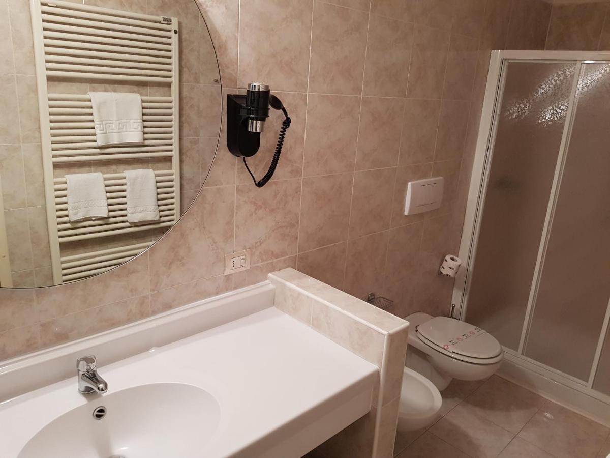 Hotel Le Cardinal Bastiglia Ngoại thất bức ảnh