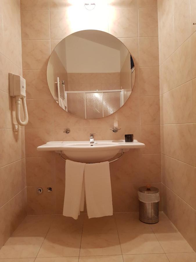 Hotel Le Cardinal Bastiglia Ngoại thất bức ảnh